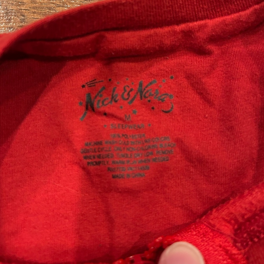 Nick & Nora Sock Monkey One Piece Pajama Zip M Women Red Ice Skating Sledding - Picture 5 of 8